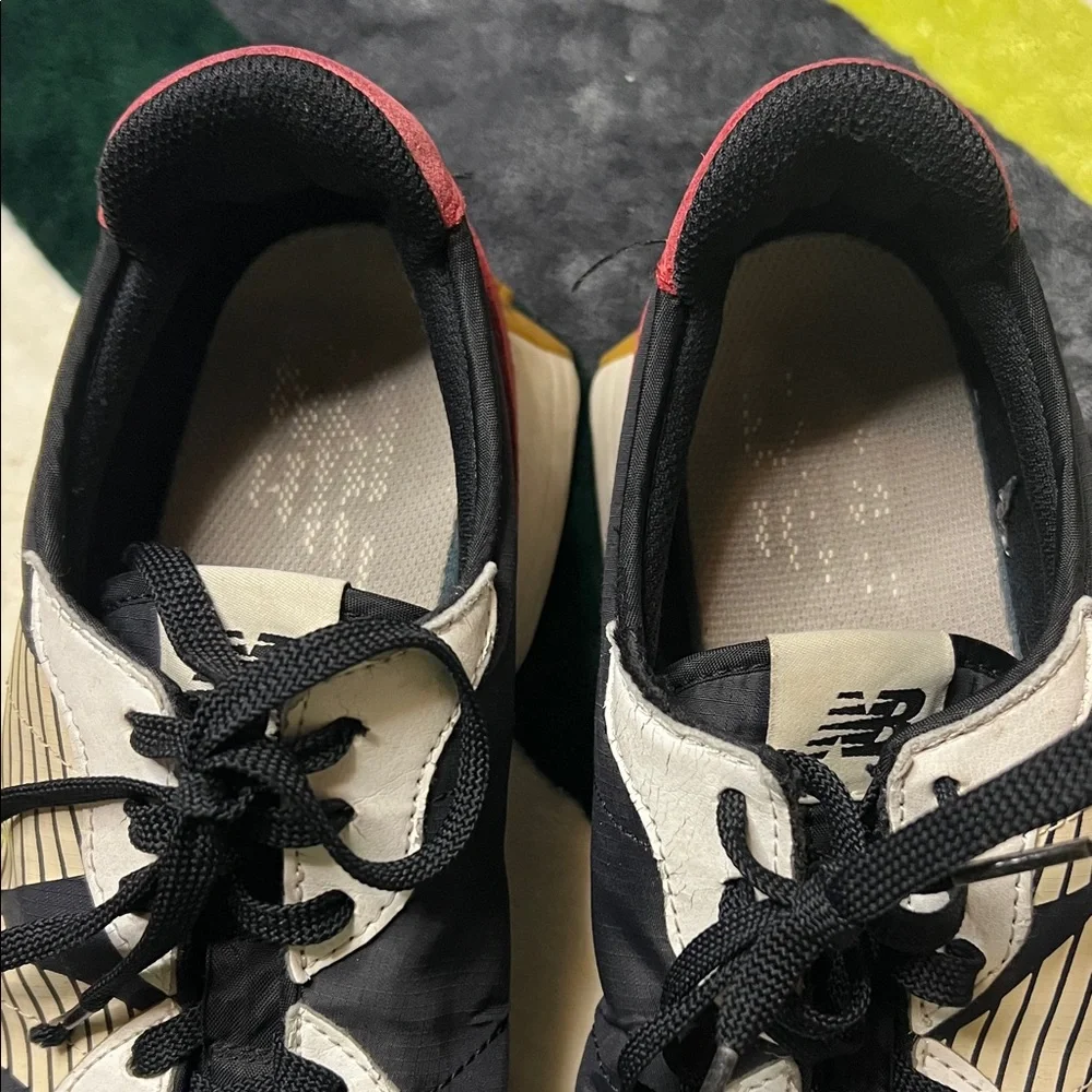 Men’s New Balance Black and Cream Sneakers Size 12 - Picture 11 of 13